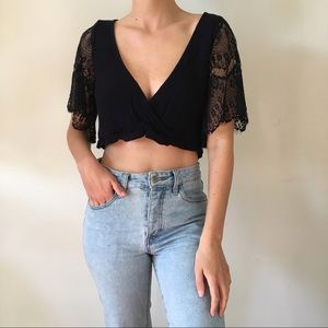 Hollister Lace-sleeved Crop Top